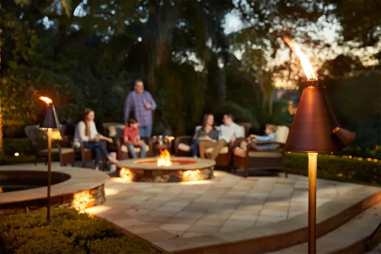 PATIO/UP-LIGHTING